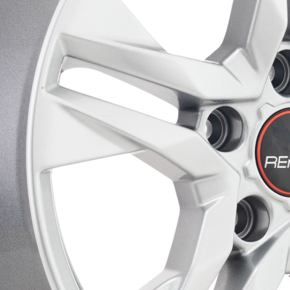 Диски Remain 6.5\R16 5*114.3 ET50 d66.1 Сильвер S