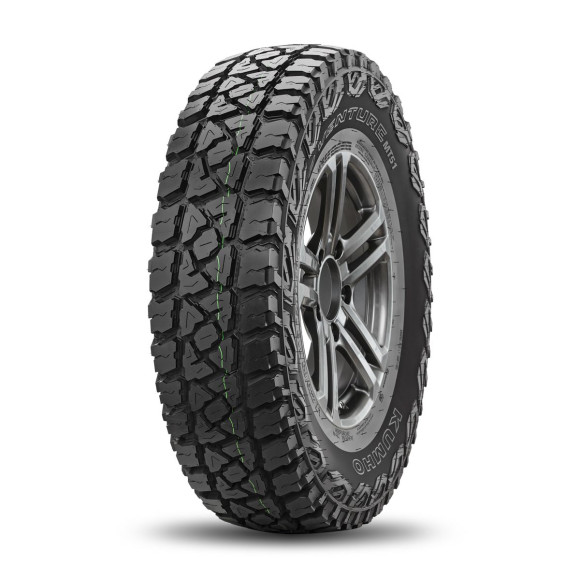 Шины Kumho  225/70/17  Q 110/107 MT-51   старше 3-х лет